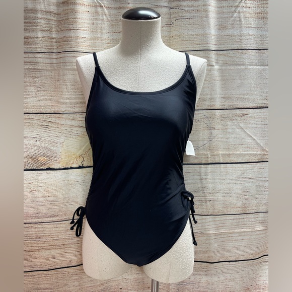 Other - Black bathing suit 😎